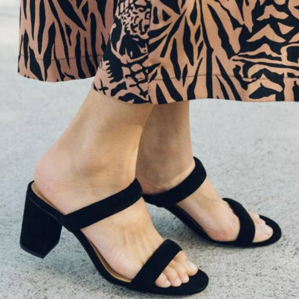 💎✨$150✨💎 SOLUDOS Ines Heels